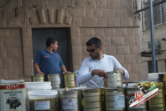 عدسة قسماوي في اليوم الثاني لسوق ميدان ابو بكر   